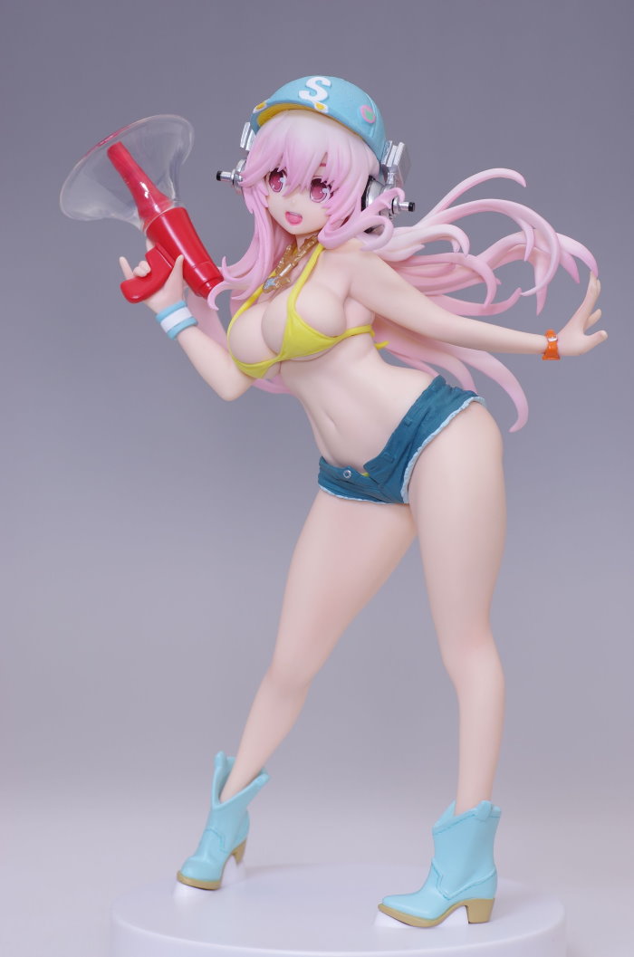 Super Sonico Campus Life