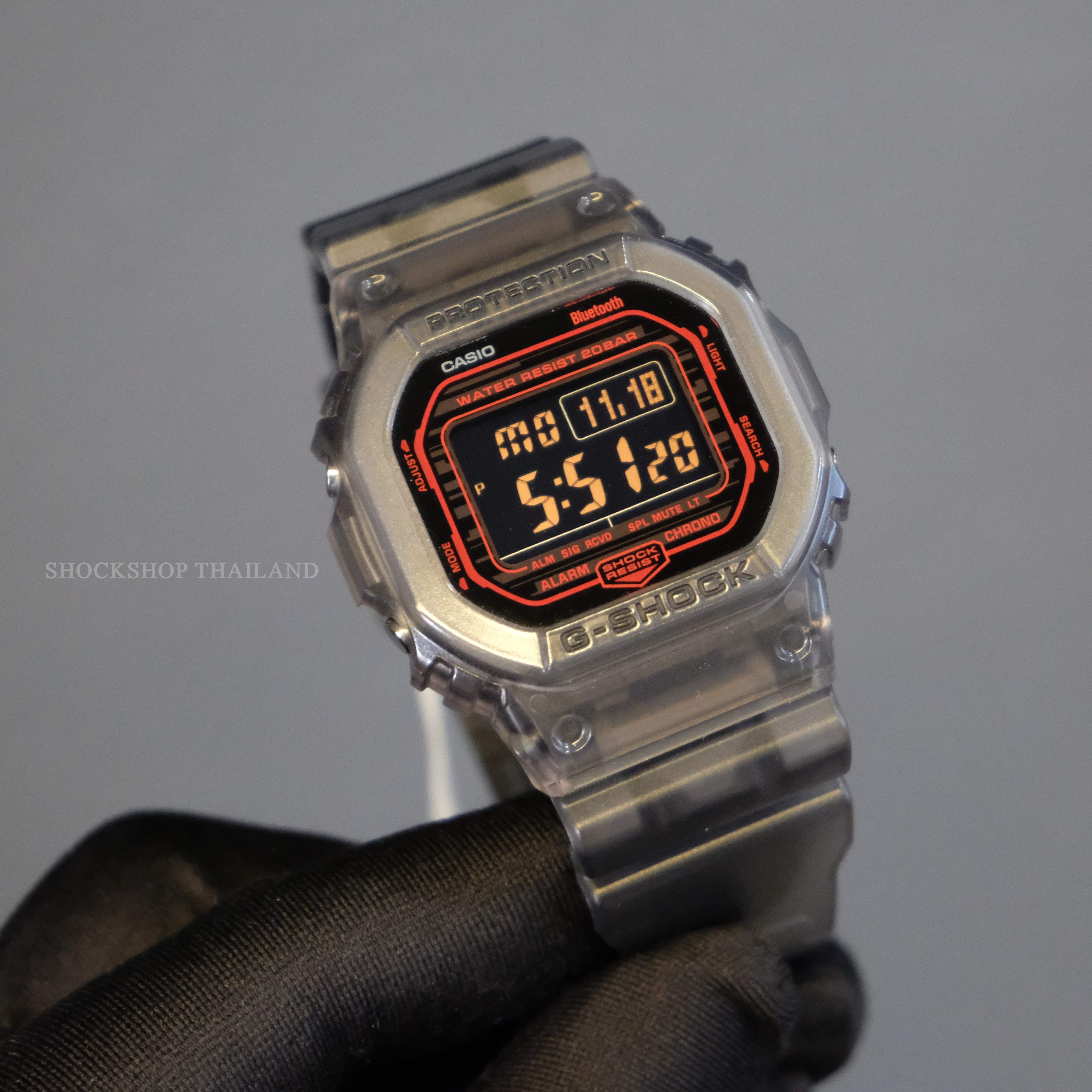 นาฬิกาผู้ชาย G-Shock รุ่น DW-B5600G-1 ซีรีส์ 5600 จีช็อค
