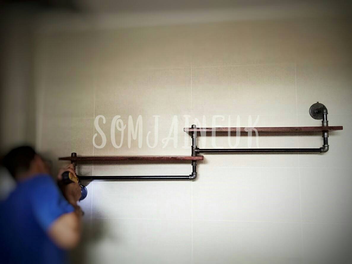 เซ็ทชั้นวางของ ราวแขวนผ้าในห้องน้ำ พร้อมที่ใส่กระดาษชำระสไตล์ Loft