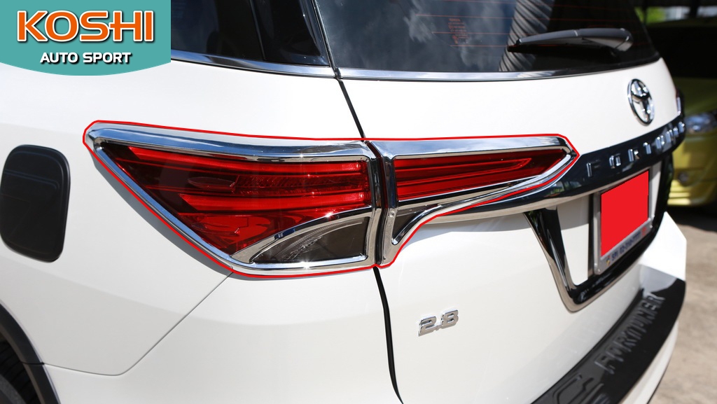 ครอบไฟท้าย Toyota Fortuner 2016 AOS