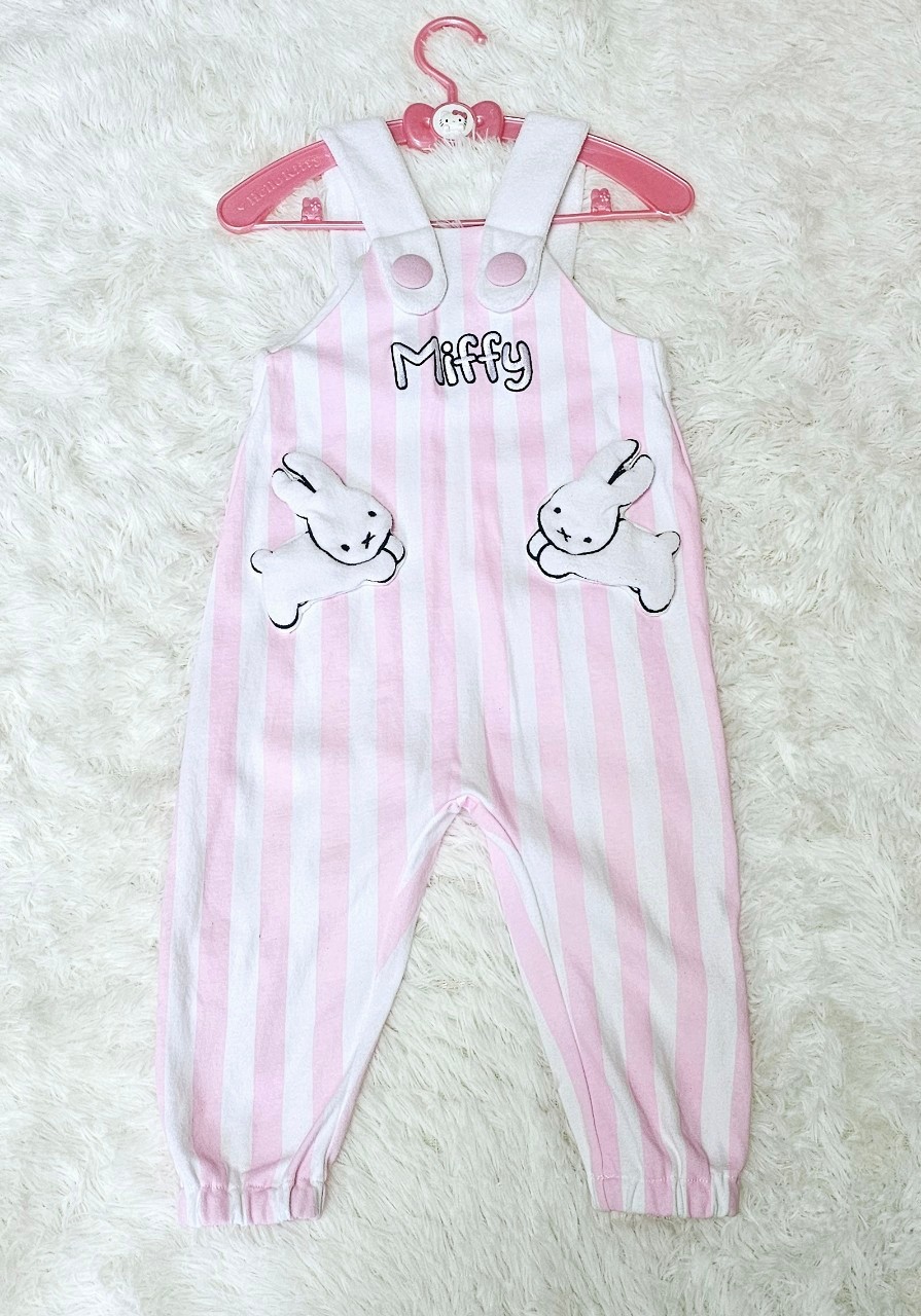 เอี้ยม Miffy ไซส์ 2y สีชมพู มือสอง เหมือนใหม่ ไม่มีตำหนิ (ผ่านการซัก ไม่ผ่านการใช้งาน)
