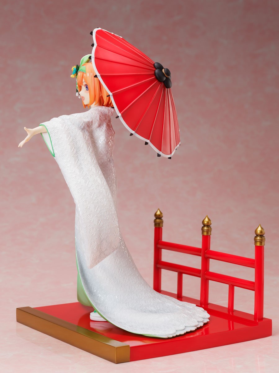 Yotsuba Nakano Shiromuku