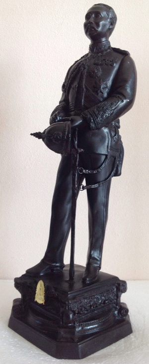 พระบรมรูป รัชกาลที่5 ประทับยืน ทองเหลือง รมดำ 9นิ้ว