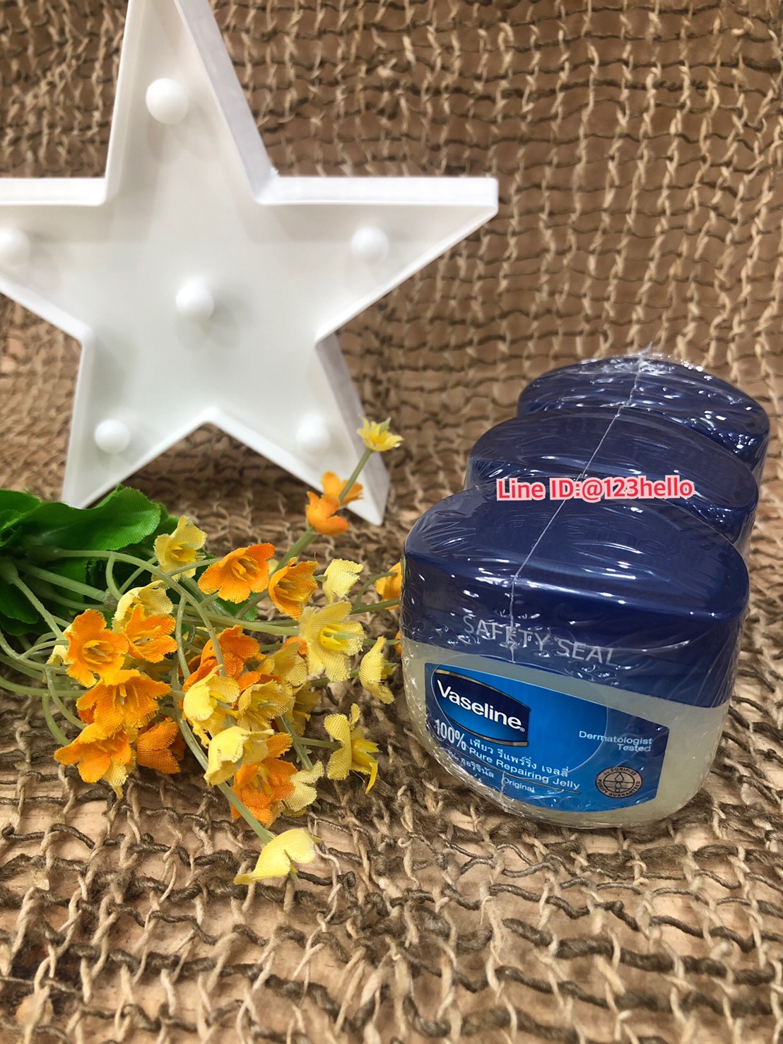Vaseline 100% Pure Repairing Jelly Original วาสลีน 100% เพียว รีแพร์ริ่ง เจลลี่ ออริจินัล 50 g. x 3 กระปุก