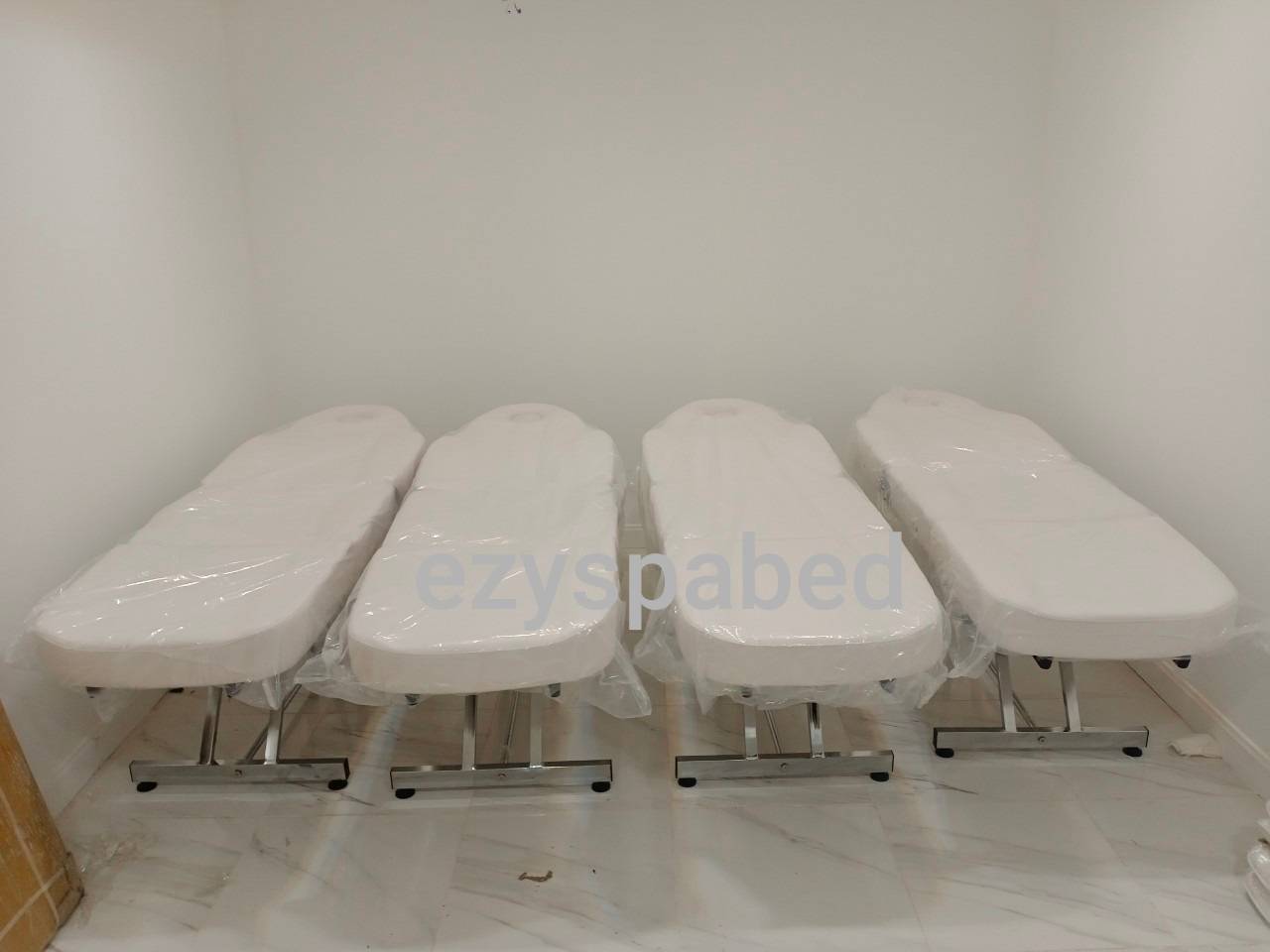 เตียงทรีทเม้นท์คลินิกความงาม รุ่่น8218A รุ่นใหม่ แบบปรับระดับด้วยเท้า (foot control)