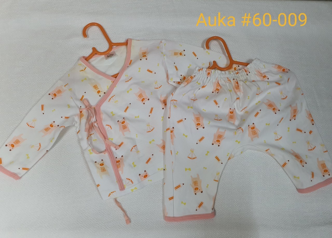 ชุดเสื้อป้ายแขนยาว ยี่ห้อ Auka ไซส์ 60 สำหรับเด็ก 1-3 เดือน มือสอง ไม่มีตำหนิ