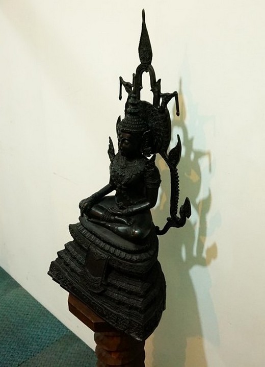 สมเด็จองค์พระปฐม รมดำ หน้าตัก 9 นิ้ว