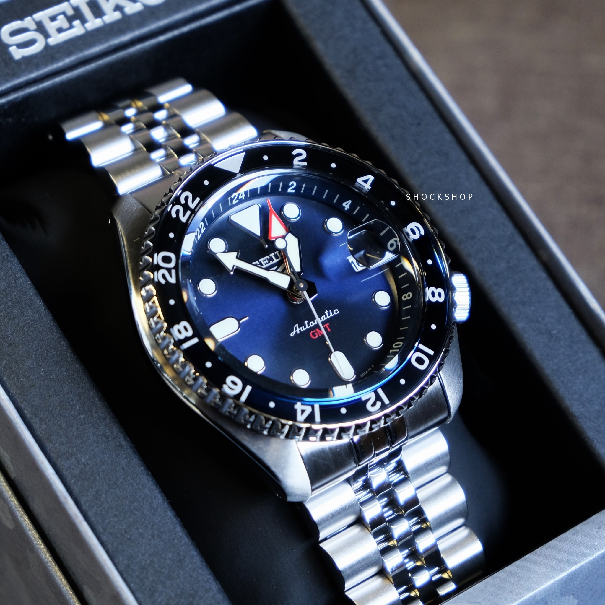 นาฬิกาข้อมือ NEW SEIKO 5 SPORTS AUTOMATIC G.M.T รุ่น SSK003K