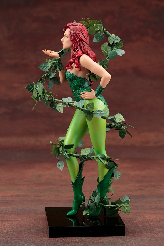 POISON IVY -MAD LOVERS-