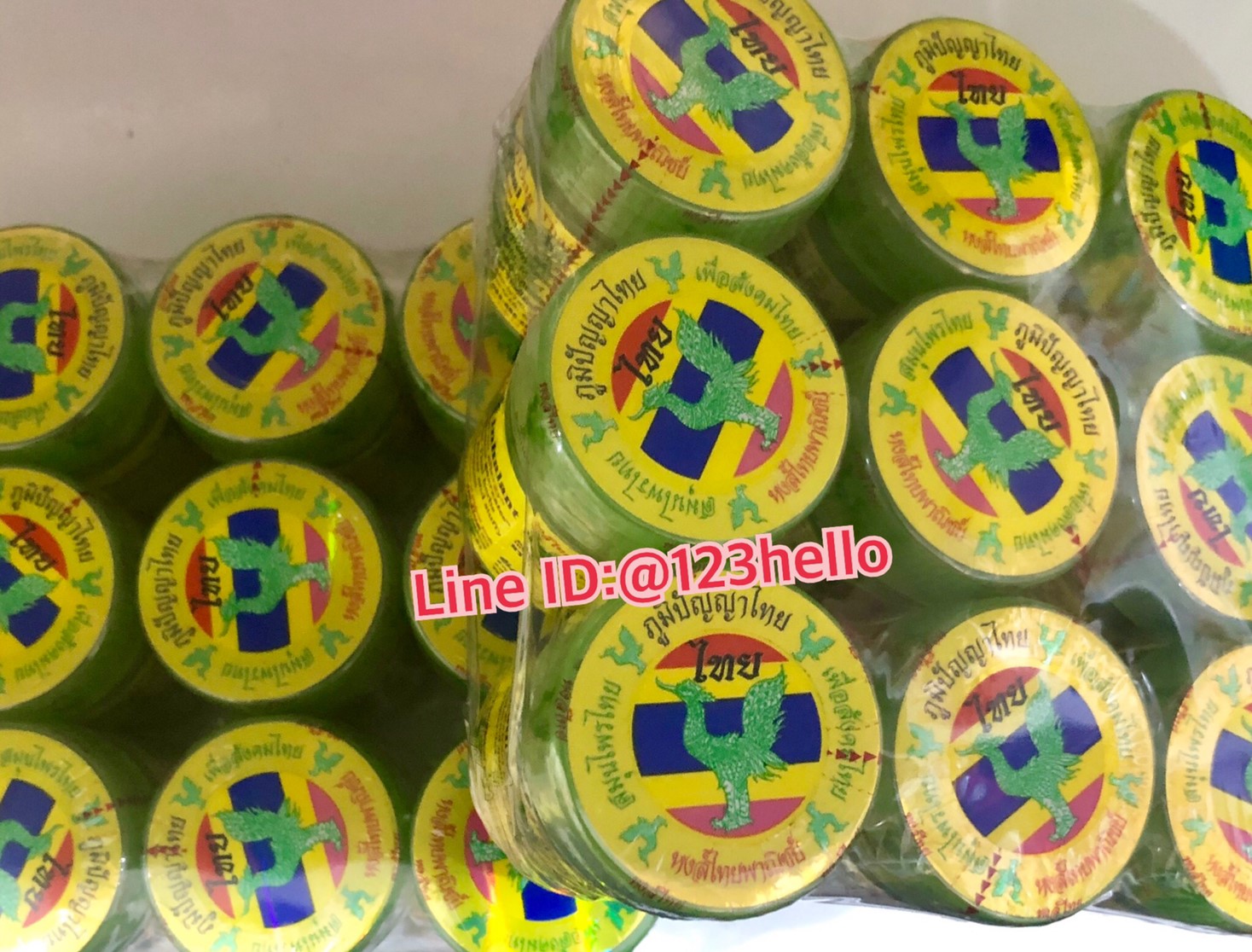 Hong Thai Traditional Thai herbal inhalant ยาดมสมุนไพร ตราหงส์ไทย บรรจุ 12 กระปุก