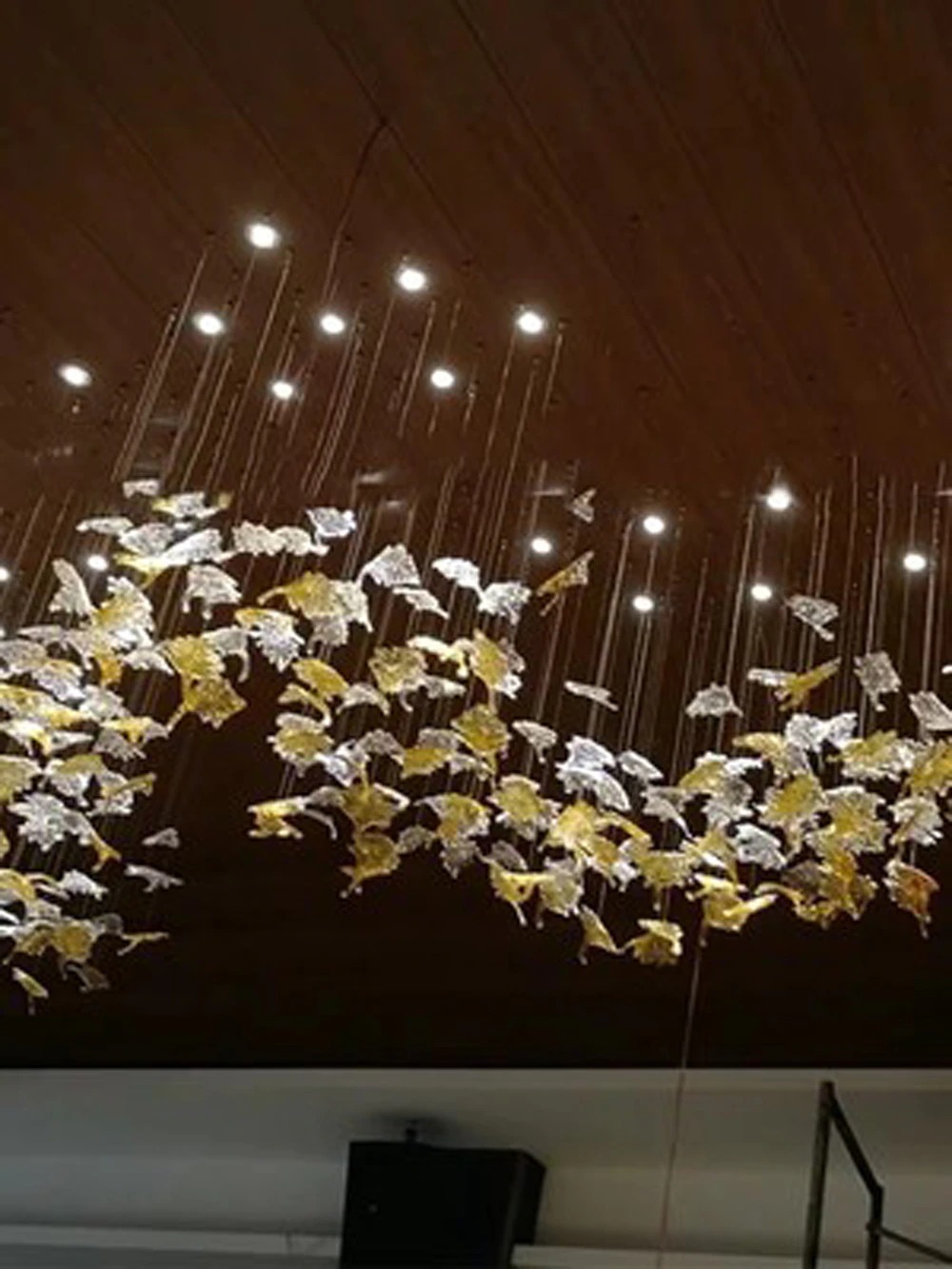 Maple Leaves crystal glass สำหรับ ไฟระย้า โคมไฟ โคมแขวน ไฟเพดาน โคมระย้า ไฟแขวน ไฟกิ่ง ไฟช่อ โคมไฟแขวน