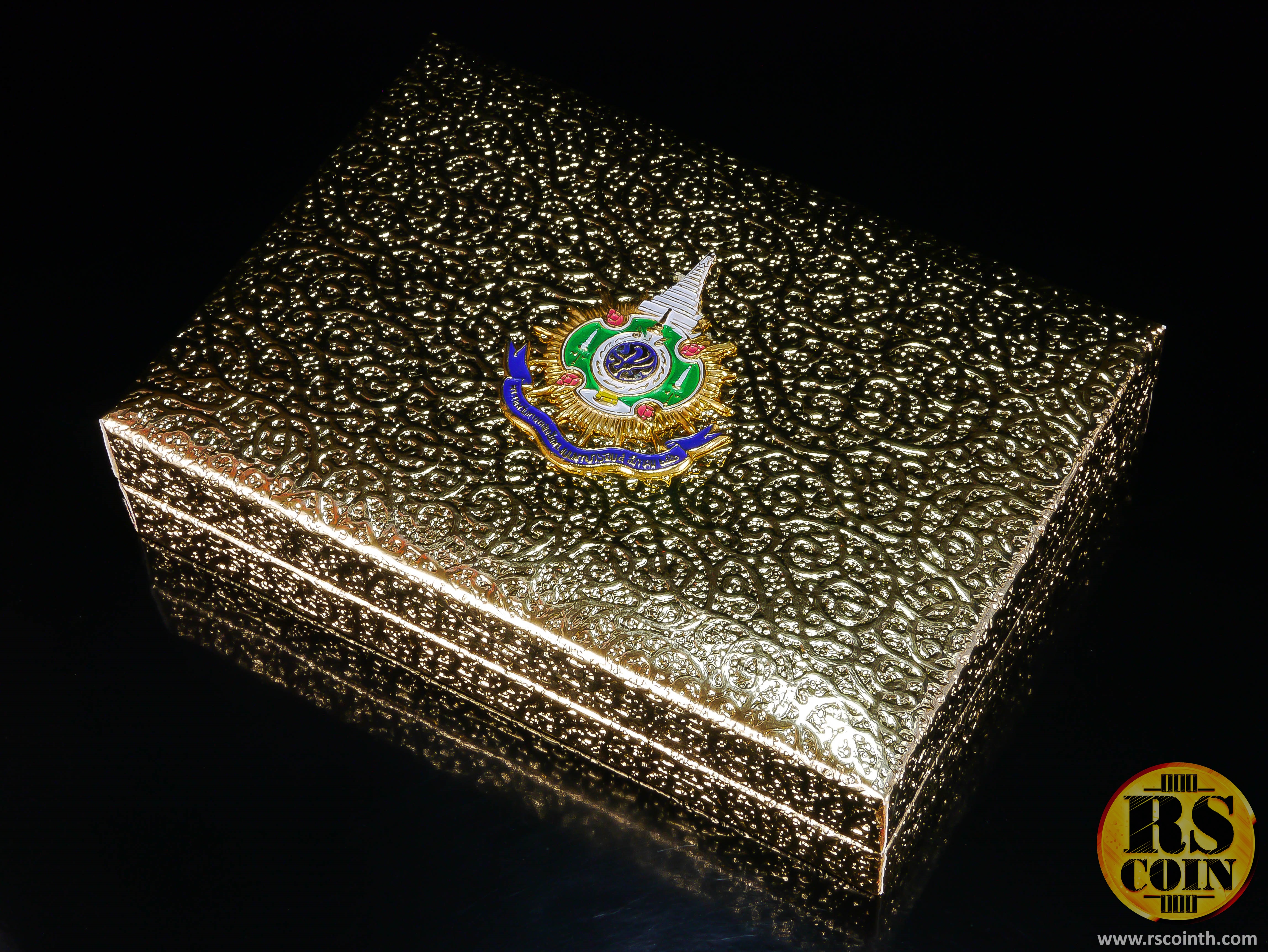 ชุดเหรียญเงิน เหรียญที่ระลึกพระพุทธปัญจภาคีขนาด 3 ซม. (เซ็ต 5 เหรียญพร้อมกล่องสะสม)