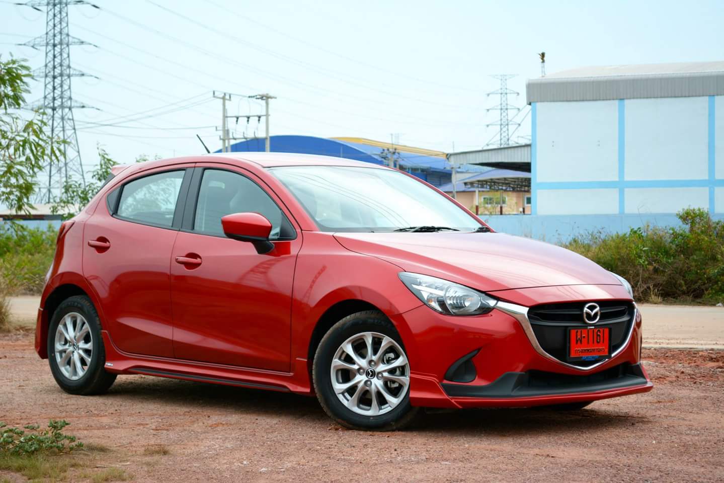 ชุดแต่ง Mazda 2 5D 2015 รุ่น Freeform