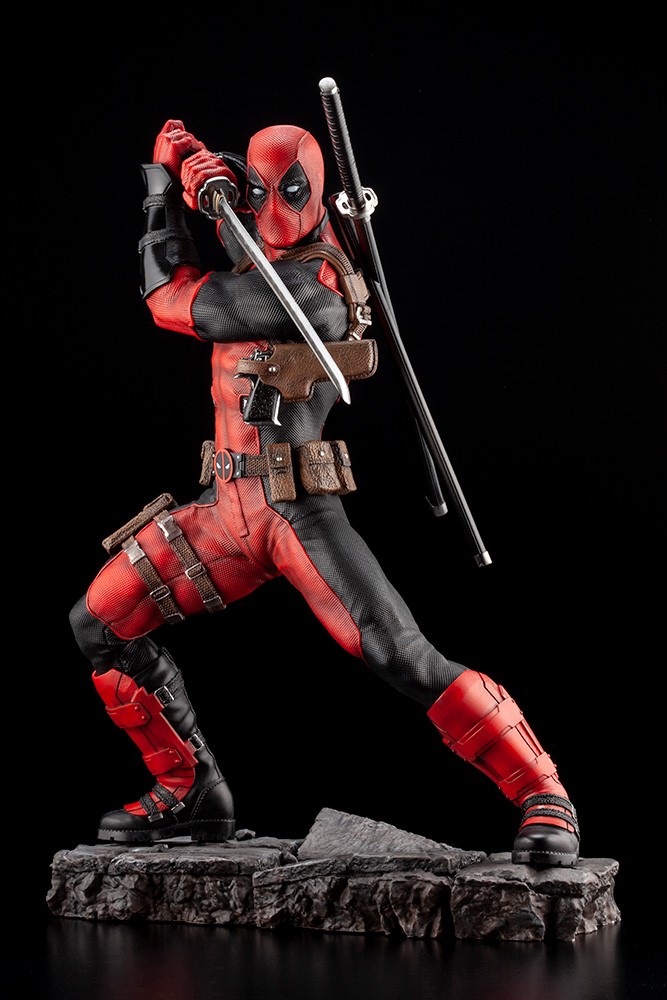 DEADPOOL MAXIMUM FINE ART STATUE