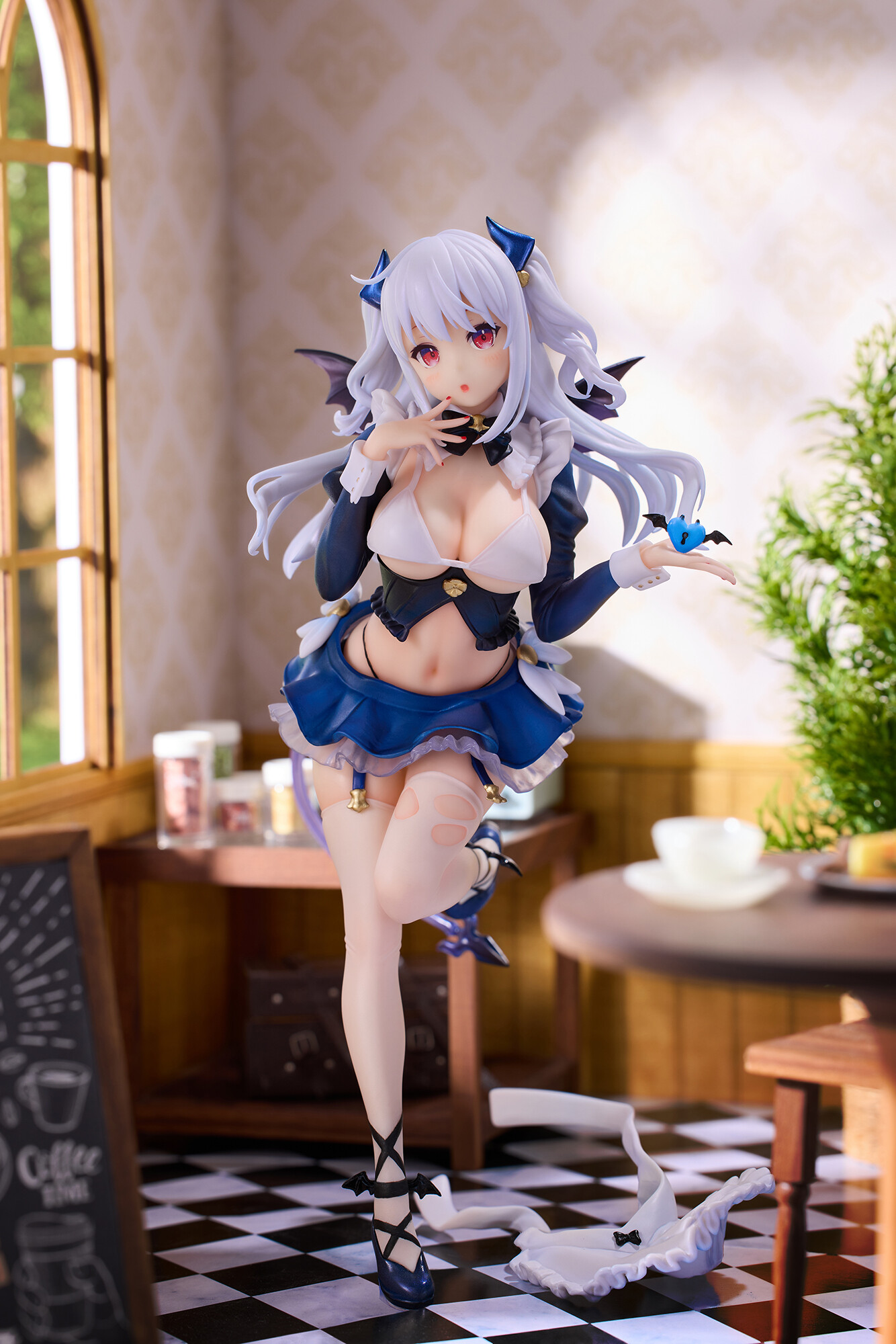 Liliya Classical Blue Style