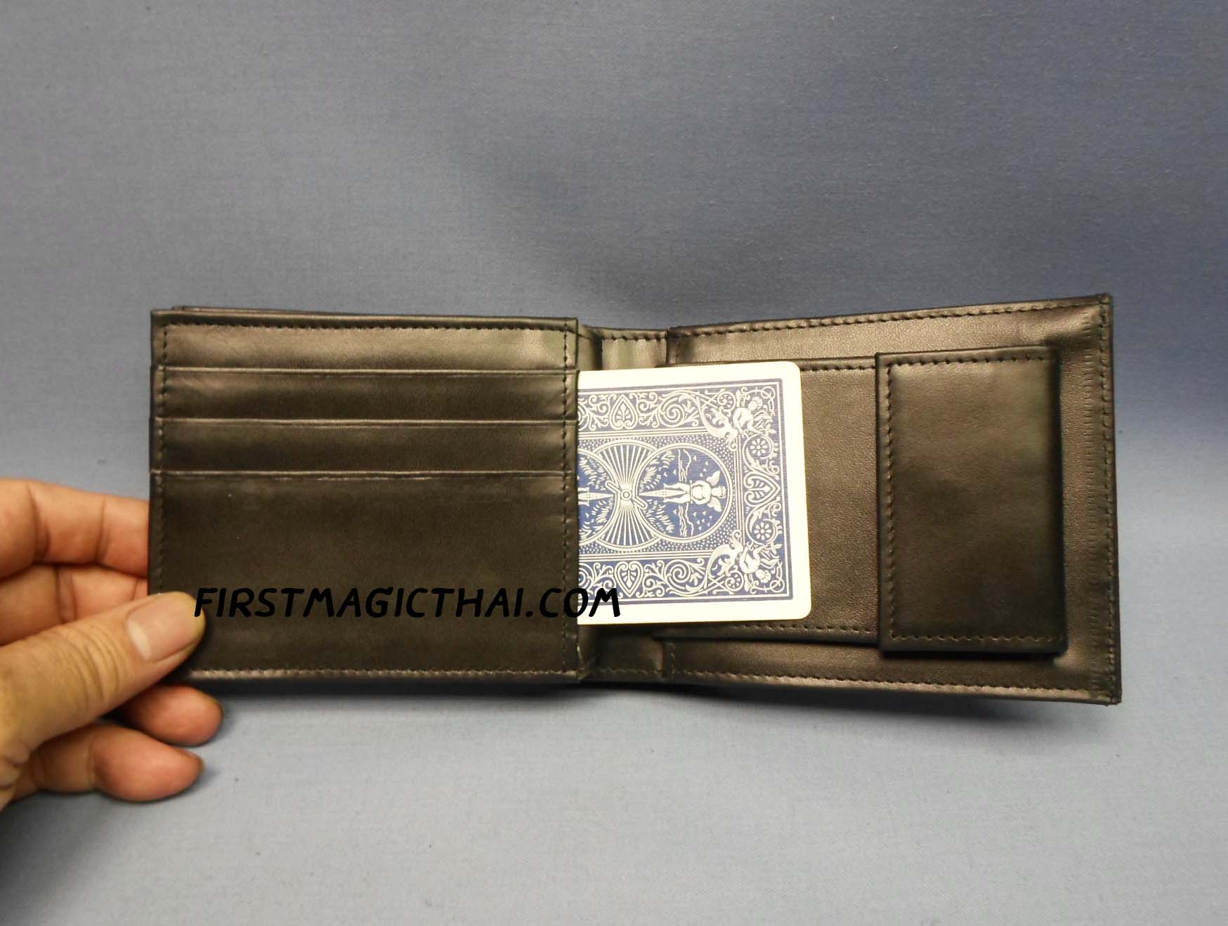 กระเป๋าโหลดไพ่