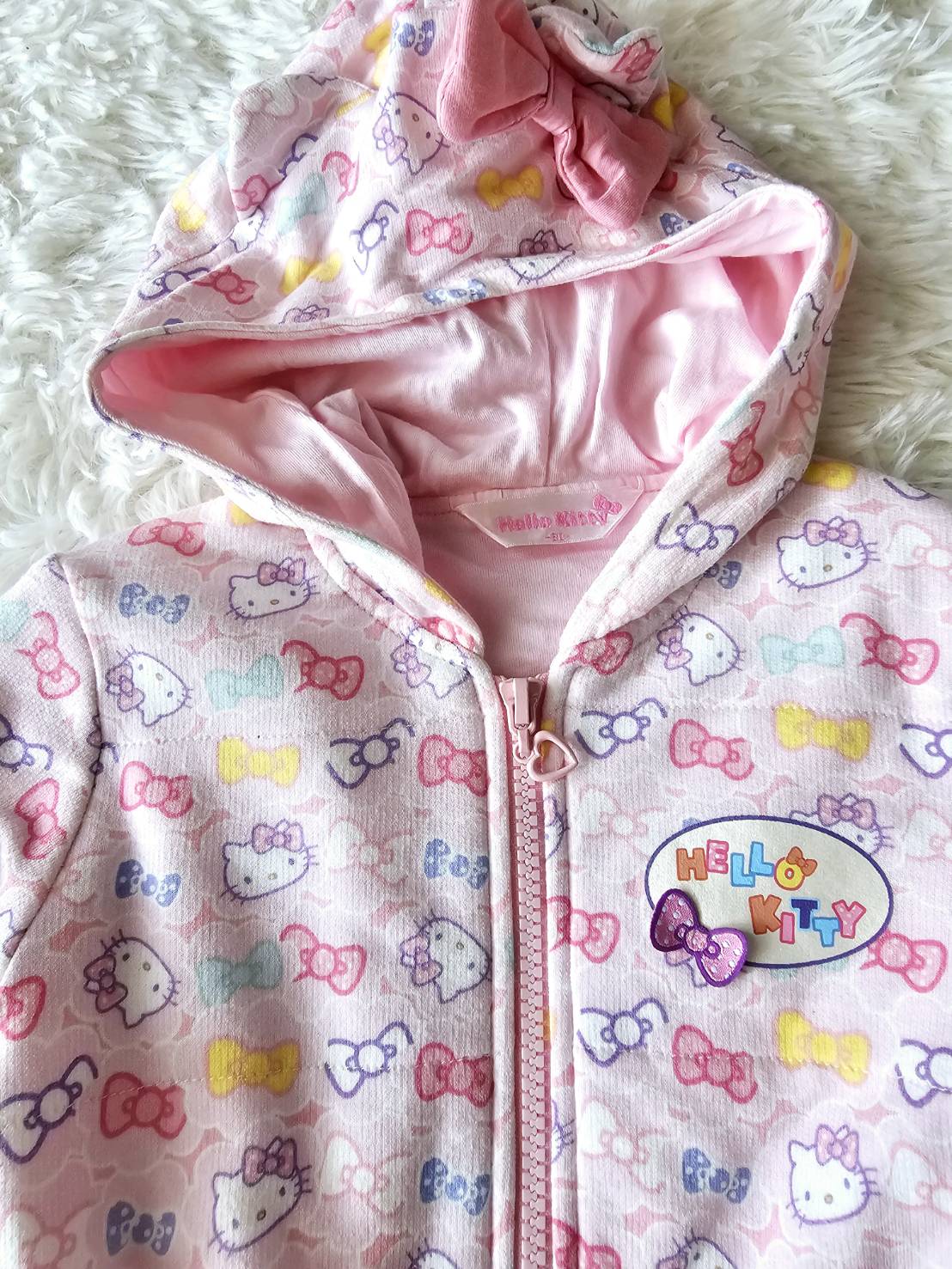 SANRIO เสื้อกันหนาวเด็กผู้หญิง Hello Kitty ไซส์90 ส่งต่อมือสอง เหมือนใหม่ ไม่มีตำหนิ