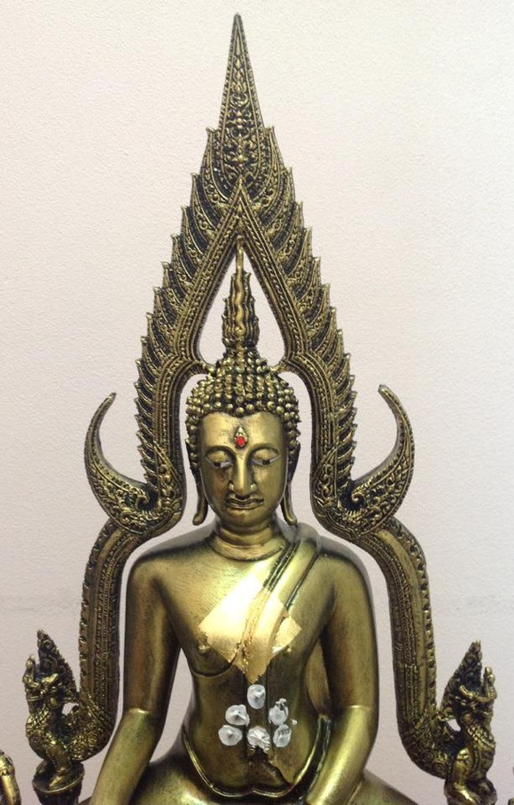 พระพุทธชินราช มวลสารผสมเหล็กน้ำพี้ สีทองเก่า หน้าตัก 9นิ้ว