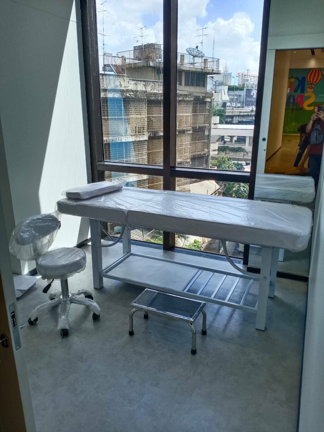 เตียงทำทรีทเม้นท์ รุ่น B003 นวดตัว แว๊กซ์ขน นวดหน้า สักคิ้ว ต่อขนตา