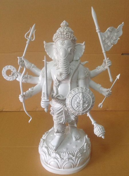 พระพิฆเนศ ปางปราบพญามาร 8 กร 9นิ้ว ทองเหลือง สีขาว