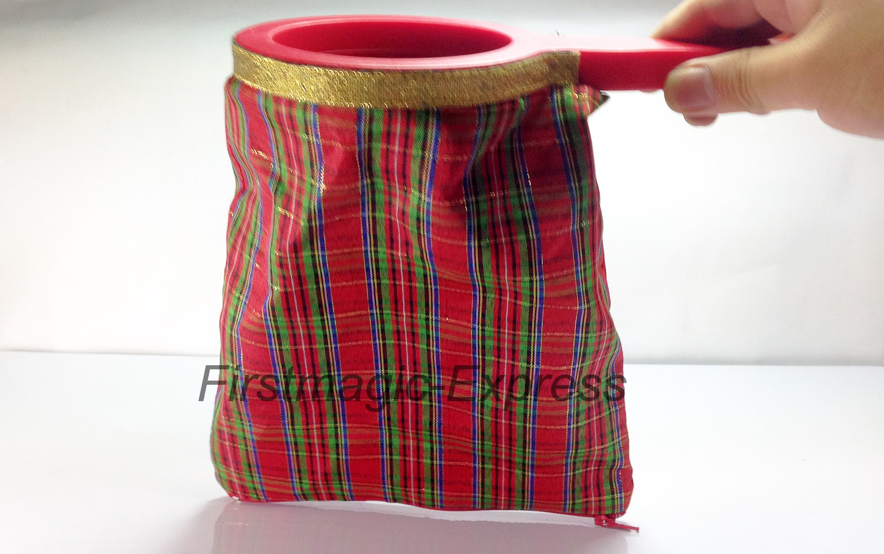 กระชอนเรียกของ เล็ก / Small change bag