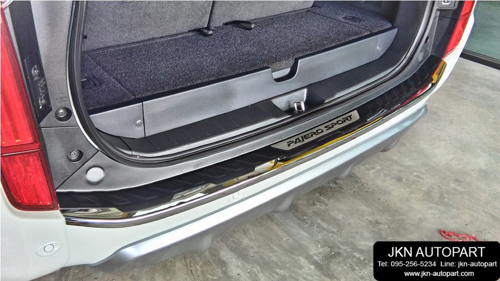 กันรอยท้าย FITT New Pajero sport