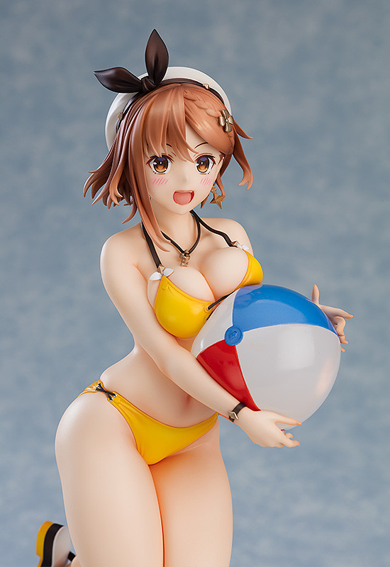 Ryza (Reisalin Stout) Swimsuit Ver