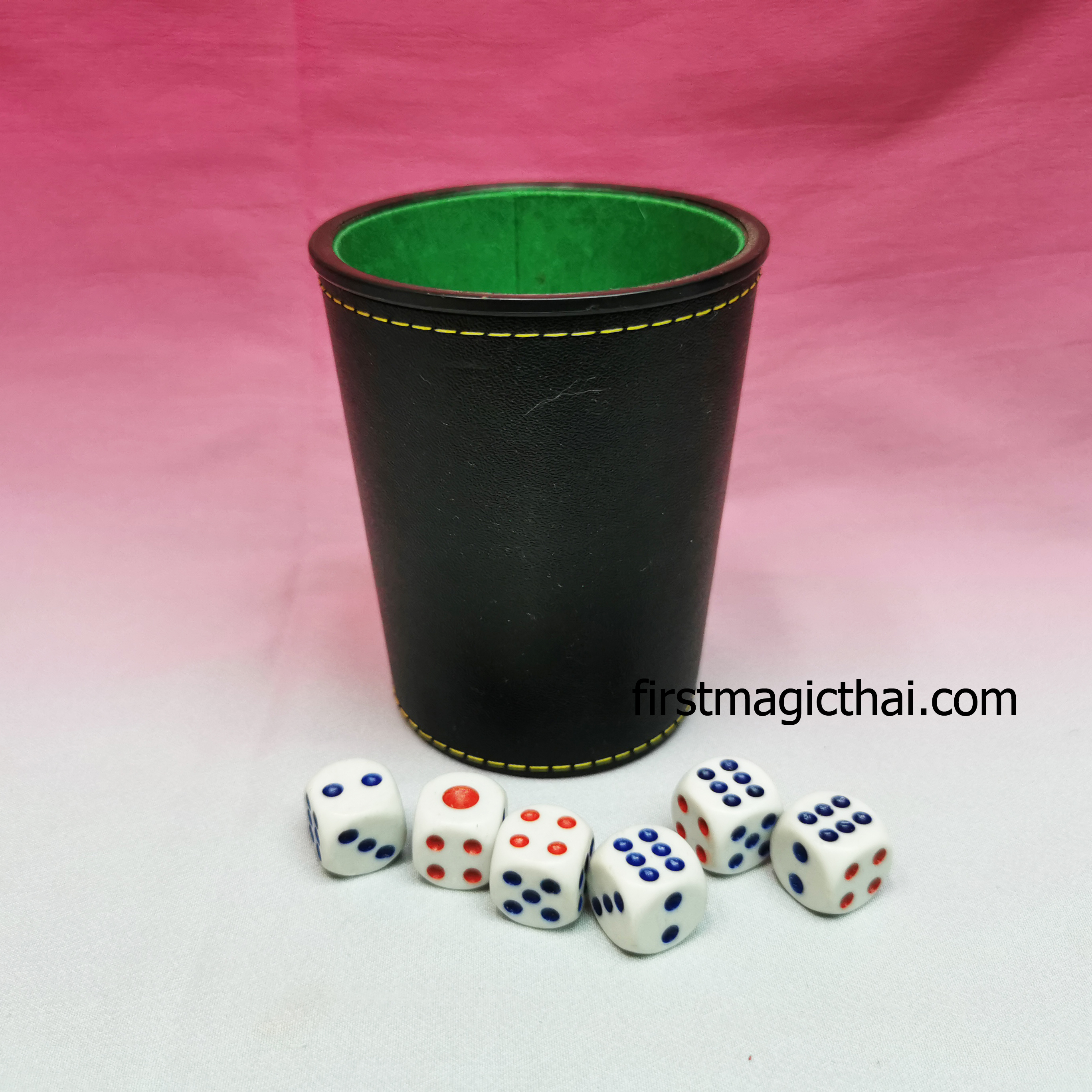 ถ้วยเล่นลูกเต๋า รุ่น กำมะหยี่เขียว ปลายเล็ก