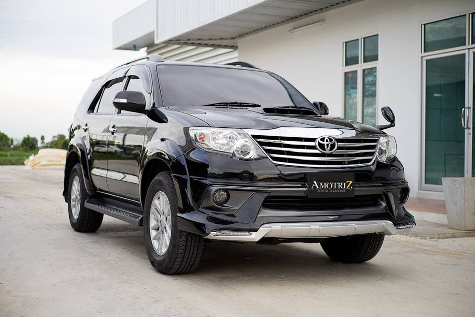 ชุดแต่ง Toyota Fortuner 2012 รุ่น Amotriz