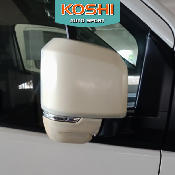 Lekone ครอบกระจกมองข้าง Toyota Commuter 2019 ชุบโครเมี่ยม (4ชิ้น)