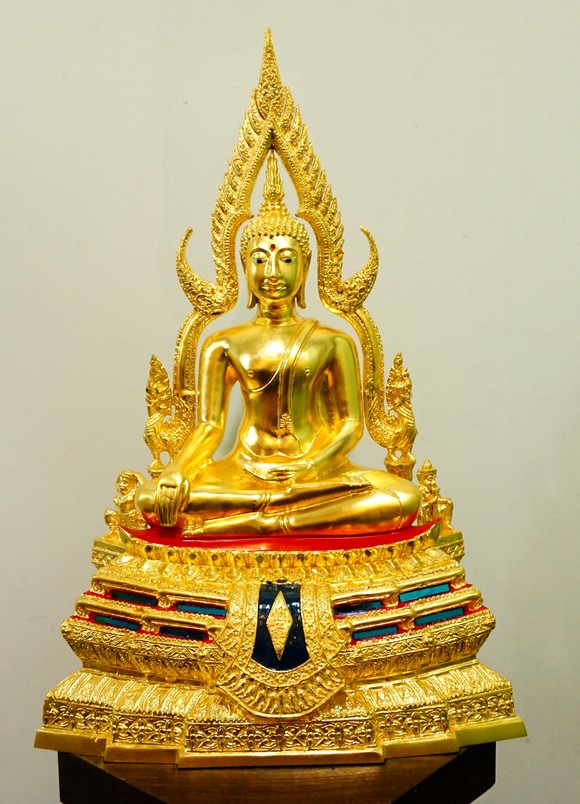 พระพุทธชินราช ปิดทองแท้ หน้าตัก 7นิ้ว ฐานสูง
