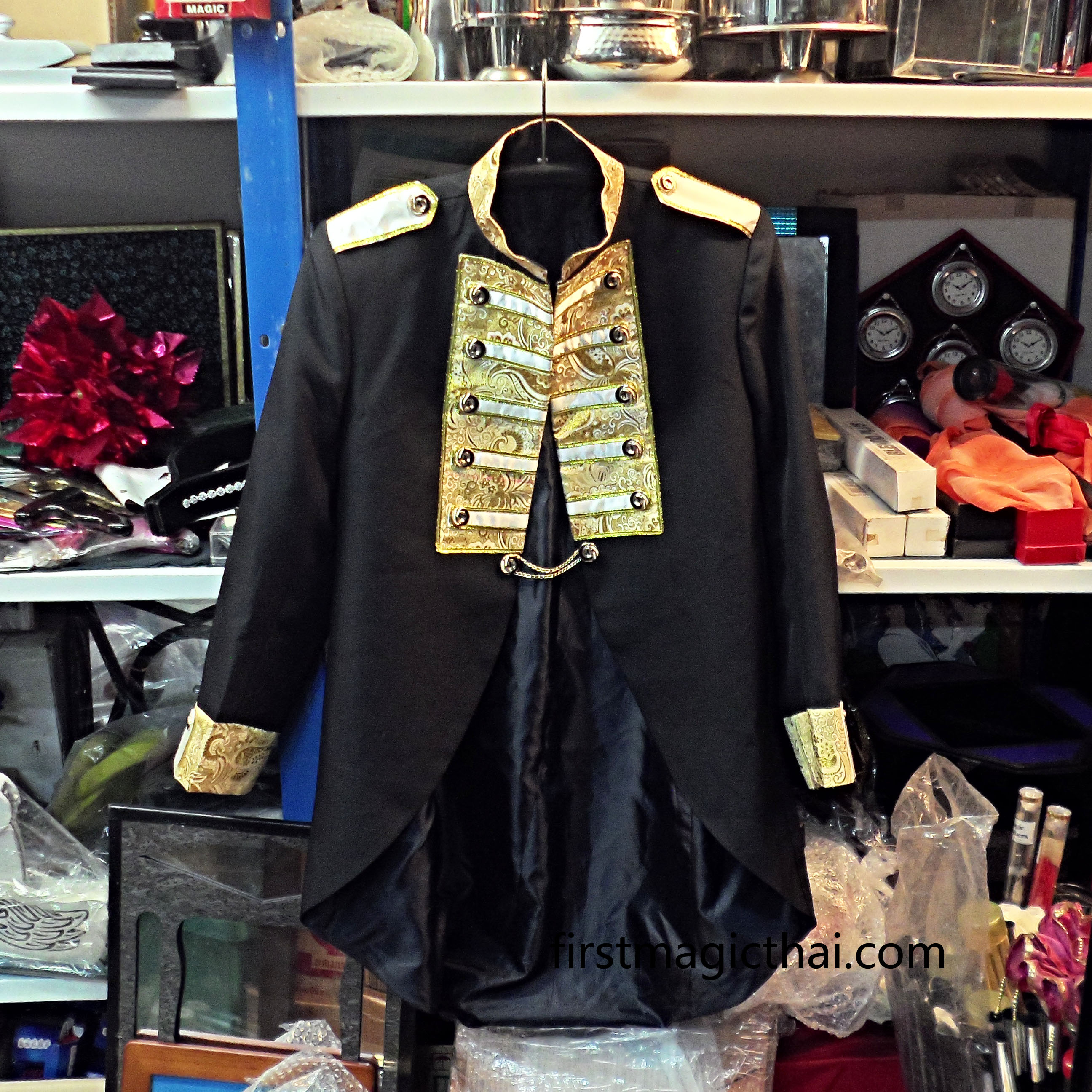 เสื้อสูท เสกนก คอตั้งกระดุมทอง ไซซ์ M