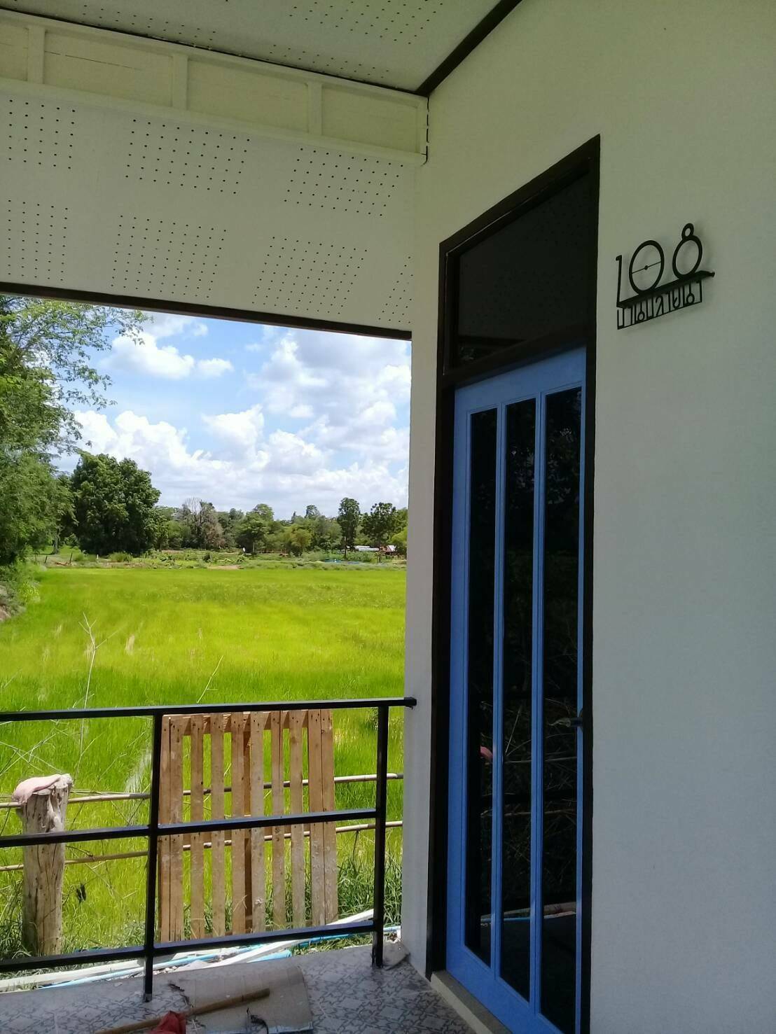 ป้ายบ้านเลขที่ 108 บ้านปลายนา
