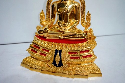 พระพุทธชินราช หน้าตัก 5 นิ้ว กะหลั่ยทอง ฐานสูง