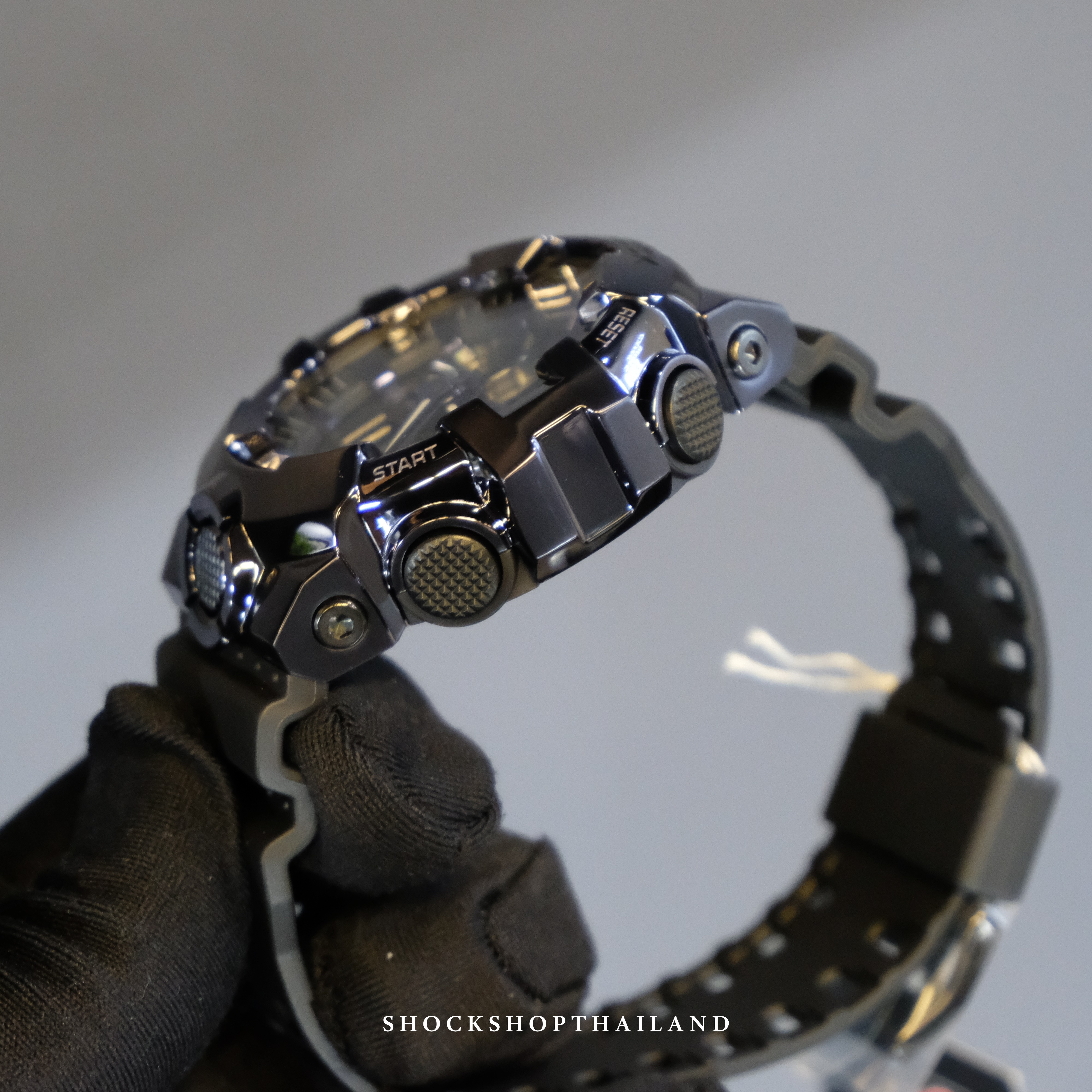 Casio G-Shock นาฬิกาผู้ชาย รุ่น GM-700P-6A ซีรีส์ 700 จีช็อค G-STEEL