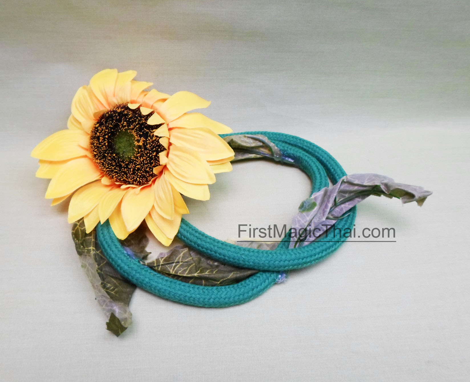Stiff Sunflower (ทานตะวัน ตั้ง-งอ)