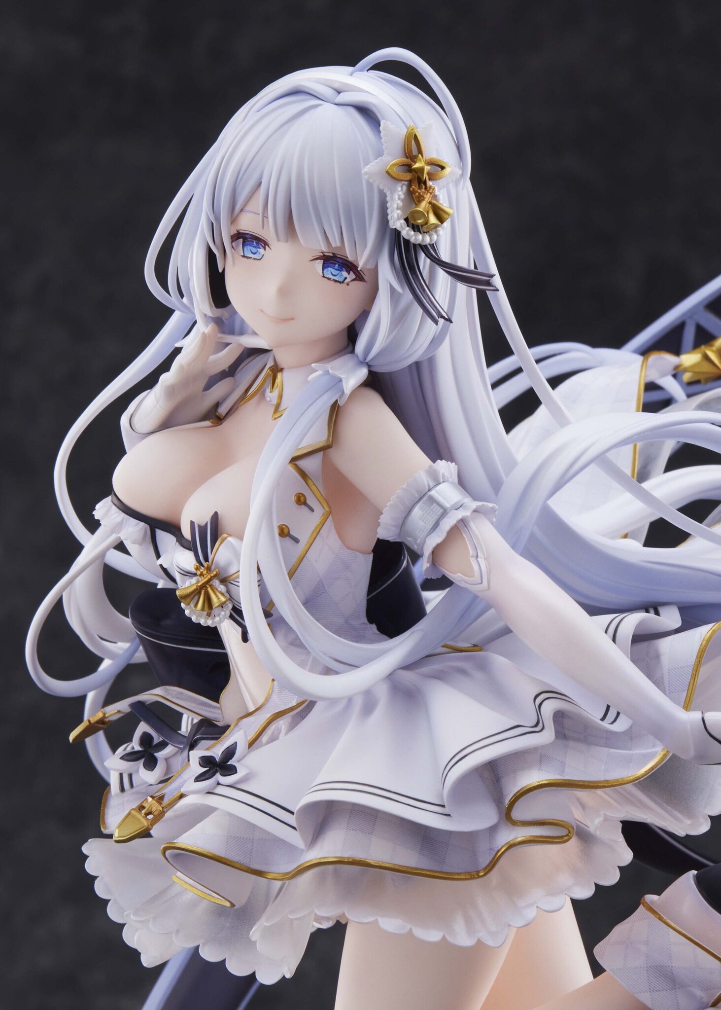 Azur Lane - Illustrious Golden Head Muse