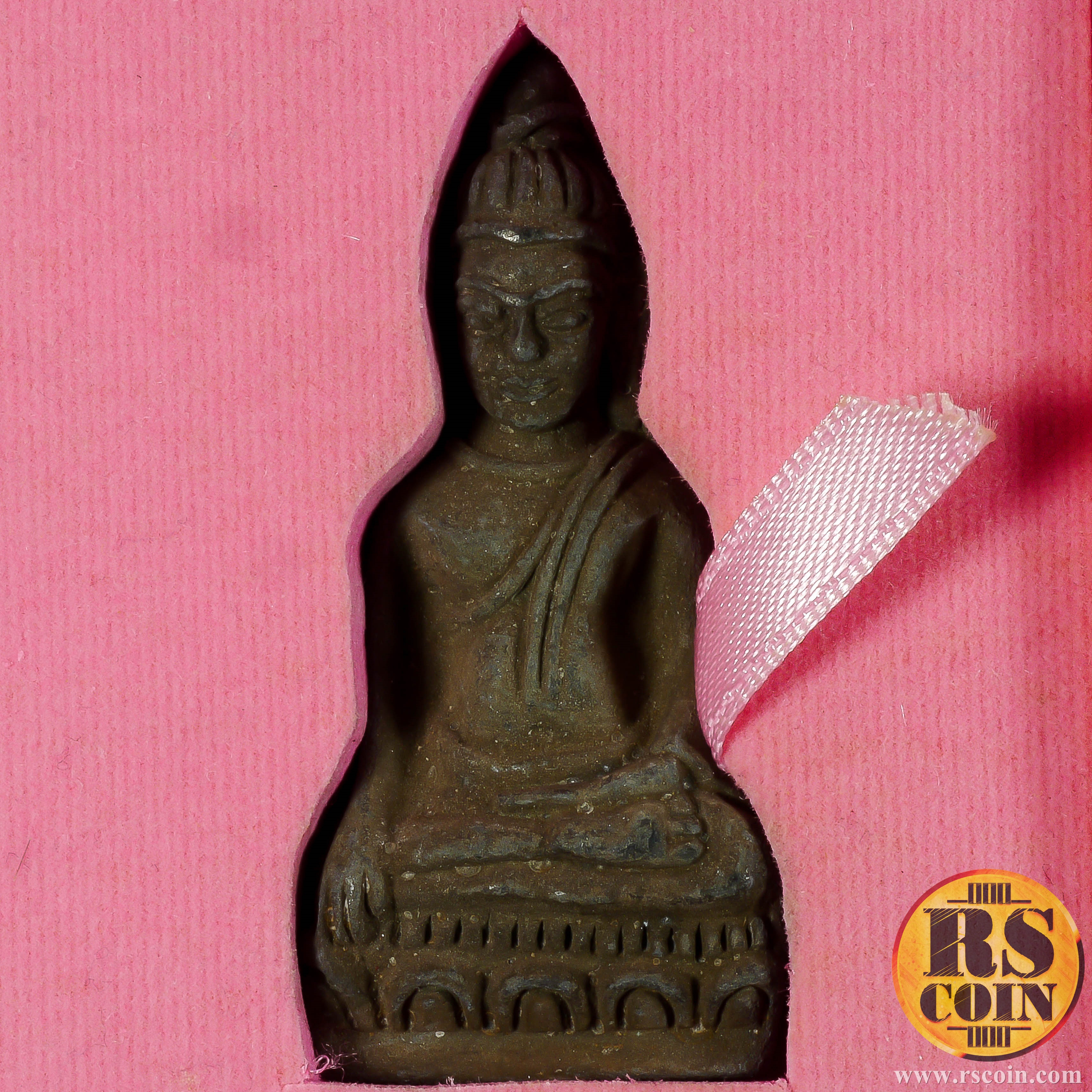 สมเด็จพระพุฒาจารย์ (เกี่ยว อุปเสโณ) ชุดเบ็ญจภาคีมหามงคล พระยอดขุนพลเนื้อชิน