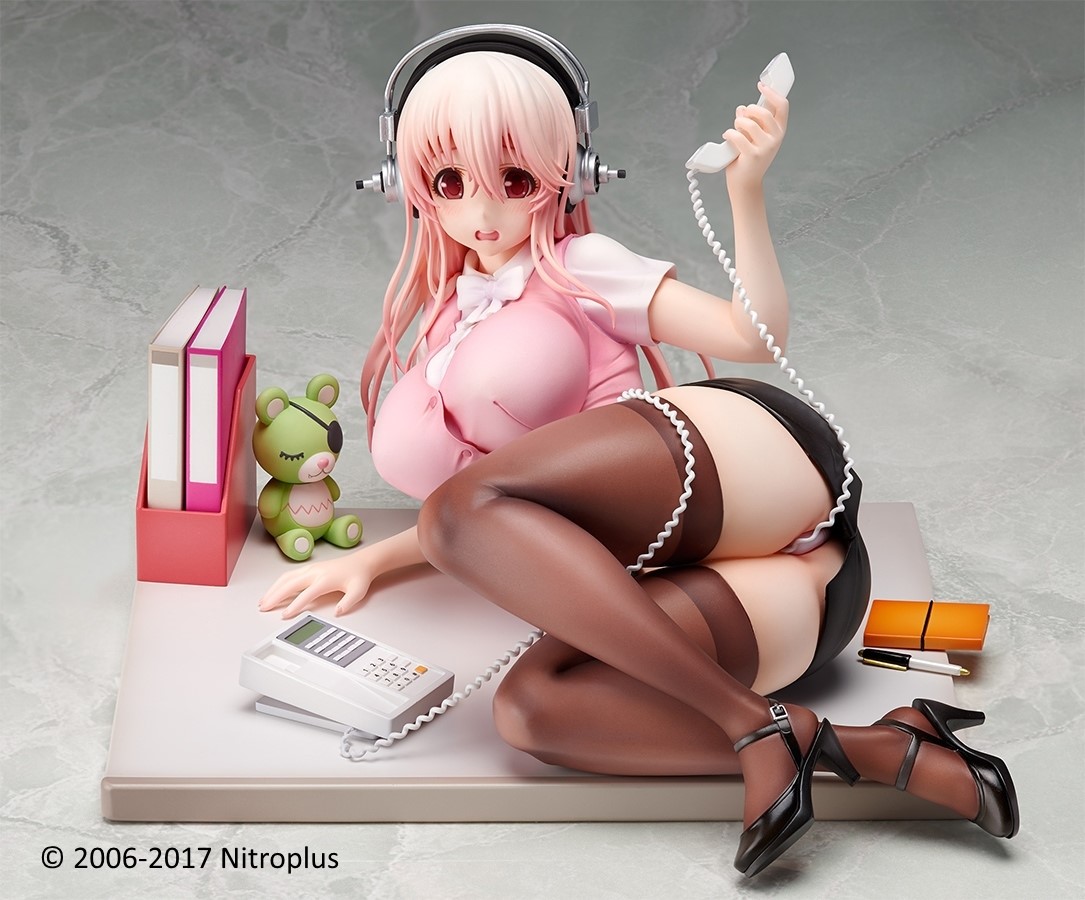Super Sonico: Clumsy OL Ver.
