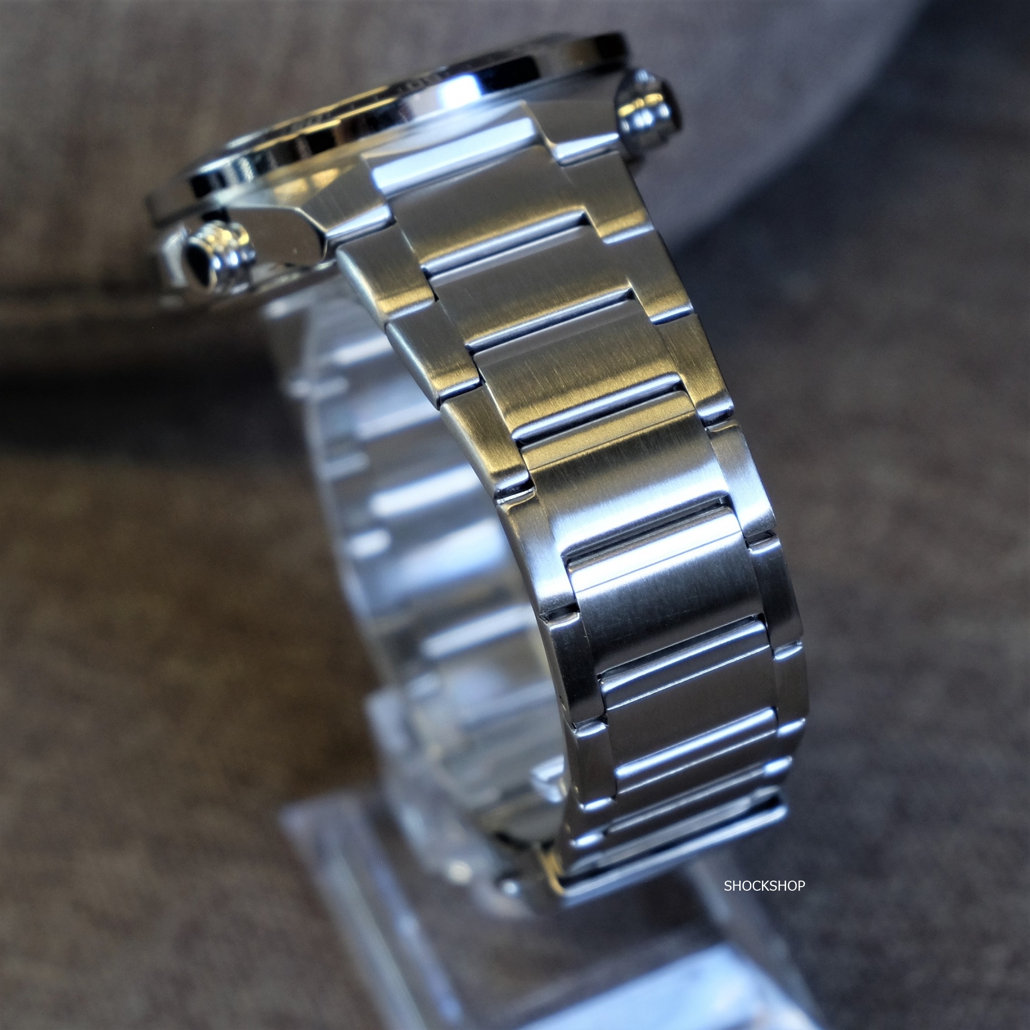 นาฬิกาผู้ชาย Casio Edifice รุ่น EFV-C110D-1A4V คาสิโอ