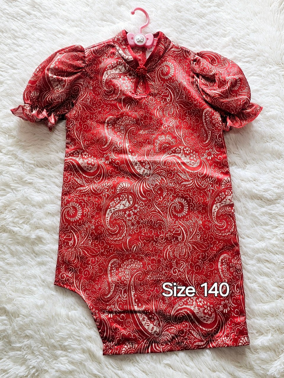 ชุดกีเพ้าเด็ก สีแดง ไซส์ 140 มือสอง เหมือนใหม่ ไม่มีตำหนิ