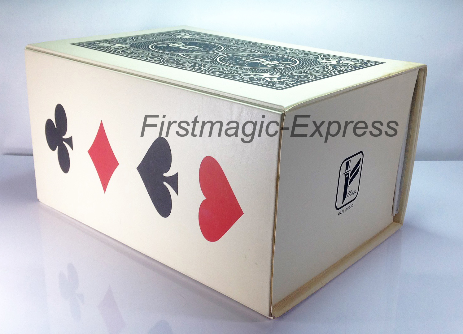 กล่องผับลายไพ่