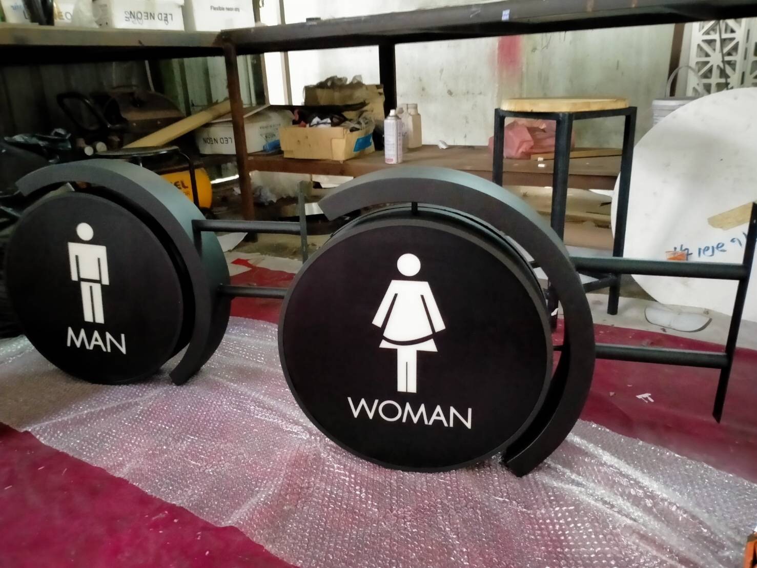 งานป้ายกล่องไฟ