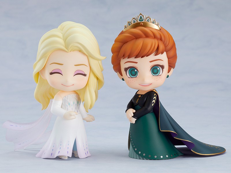 Nendoroid Elsa Epilogue Dress Ver.