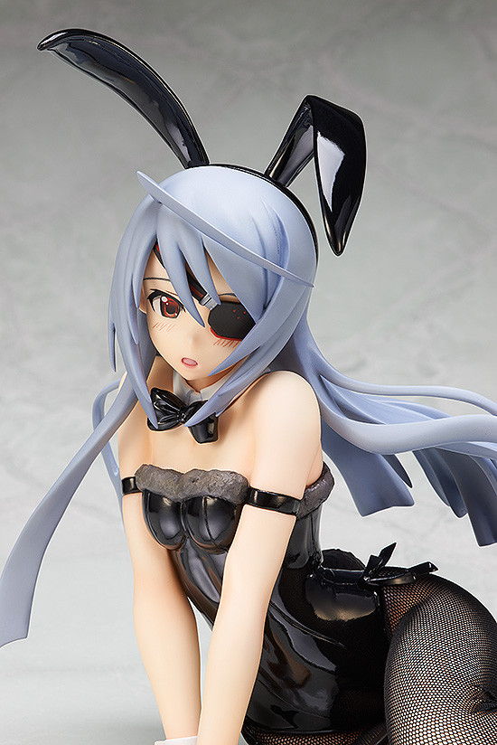 Laura Bodewig Bunny ver.