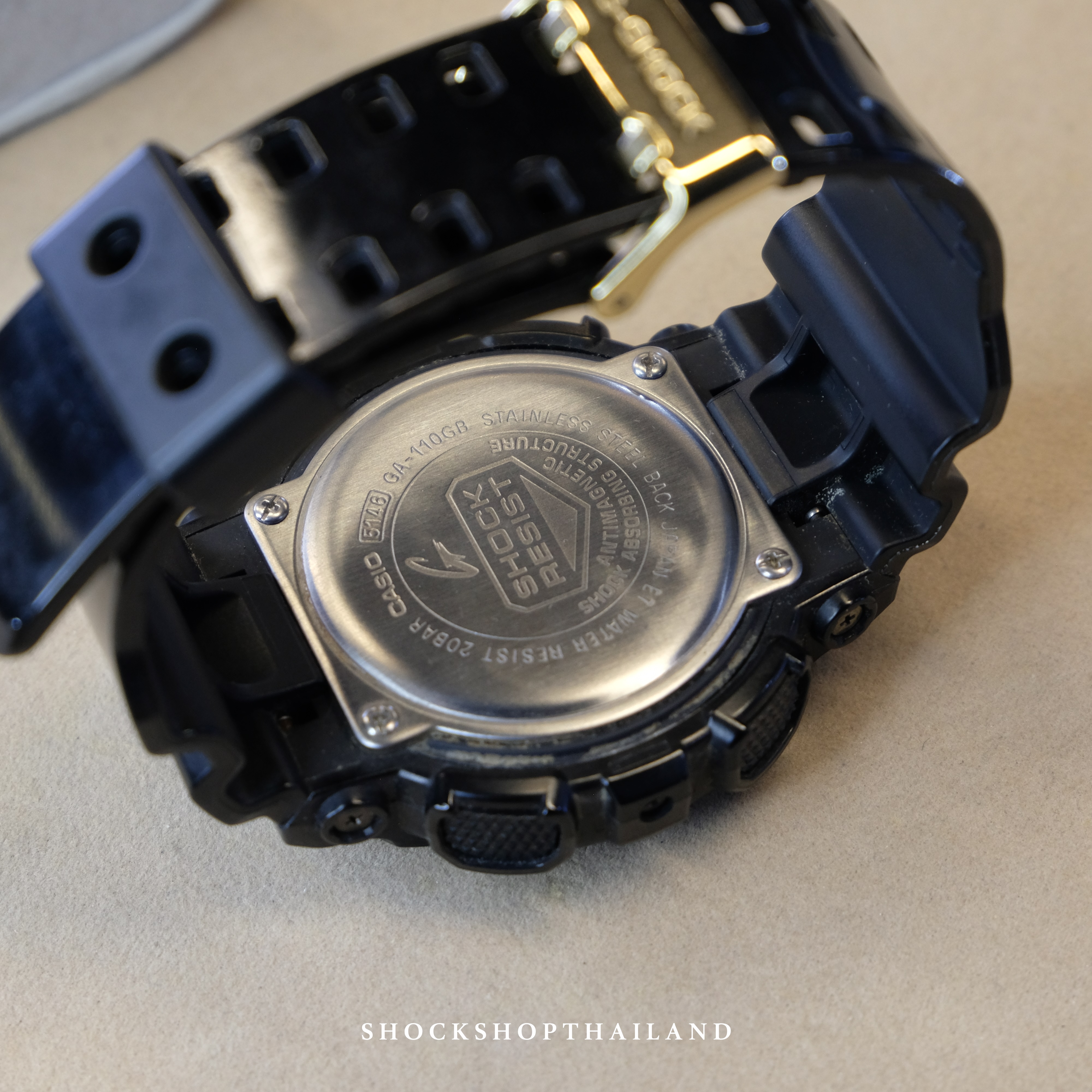 Casio G-Shock นาฬิกาผู้ชาย มือสอง ของแท้ รุ่น GA-110GB-1A ซีรีส์ GA-110 จีช็อค