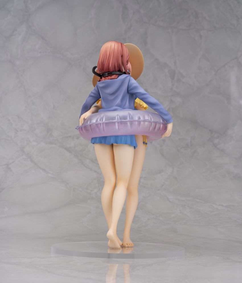 Nakano Ichika - Nakano Miku