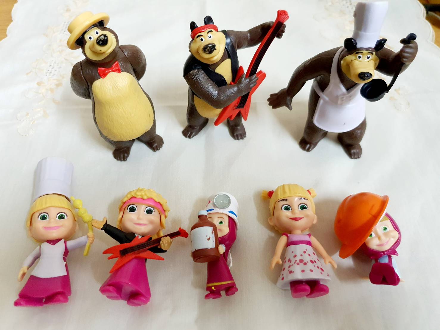 โมเดล มาช่ากับพี่หมี Masha and the Bear มือสอง เหมือนใหม่ 8ชิ้น