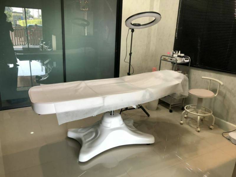 เตียงทรีทเม้นท์ เตียงสักคิ้ว ปรับความสูงได้ Hydraulic system รุ่น 8222