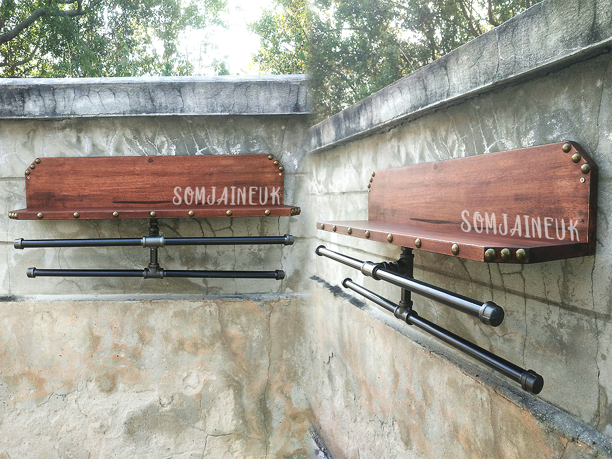 ราคาพิเศษ !!! ที่แขวนเหรียญและชั้นวางถ้วยรางวัลสไตล์ลอฟท์ แบบชั้นไม้แอลหงาย